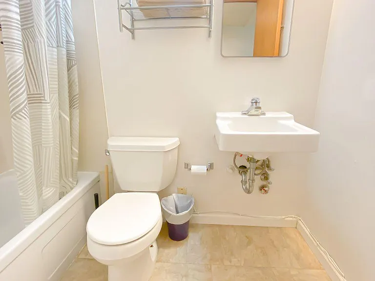 2500 N 45th St #1 — Photo 15