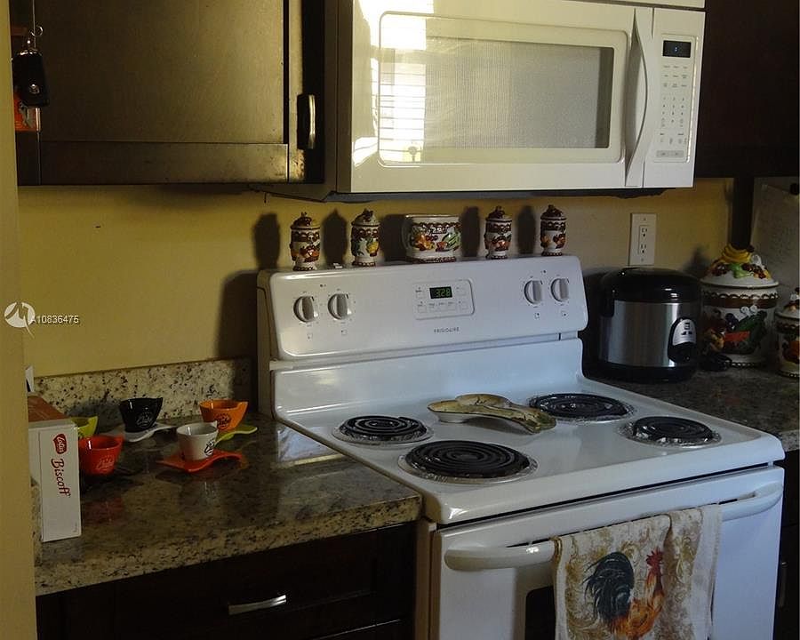 2nd image of 510 NW 114th Ave APT 204