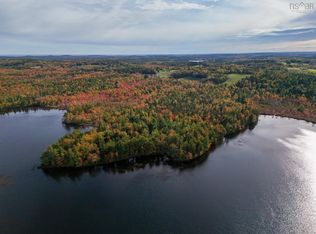 63 Frank Rd, Lunenburg, NS B4V0N3