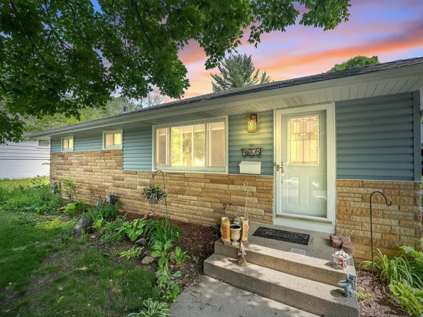 4608 Oxborough Ln, Bloomington, MN 55437