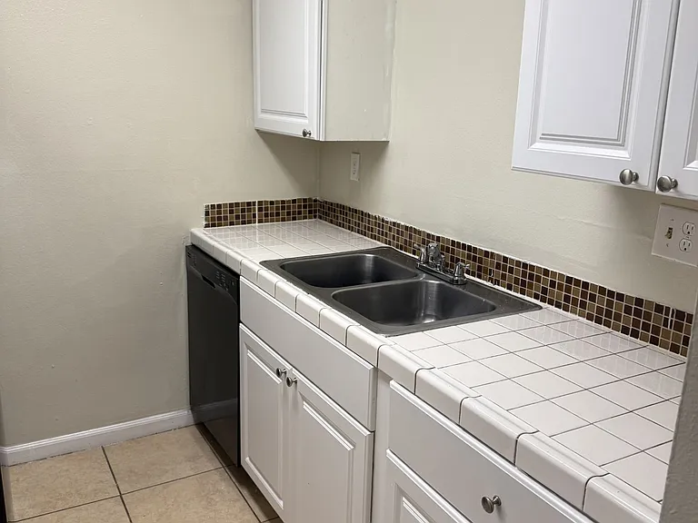 3620 Verde Dr #103 — Photo 3