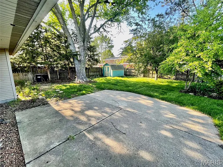 208 Harvard Dr — Photo 52