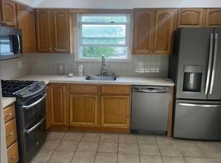 22 E 18th St #1, Bayonne, NJ 07002
