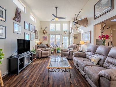 1914 Camino Lumbre, Santa Fe, NM, 87505