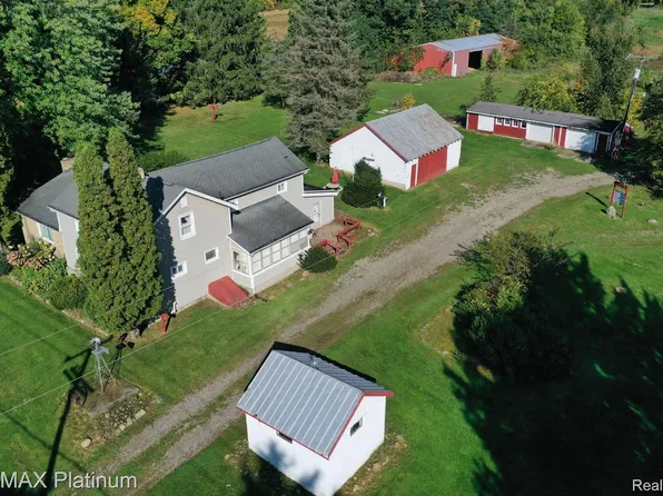 4436 E Rolston Rd, Linden, MI 48451