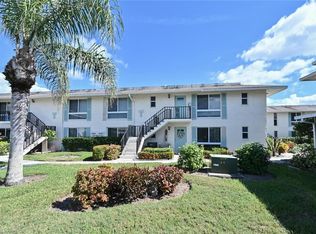 209 Palm Dr APT 1, Naples, FL 34112