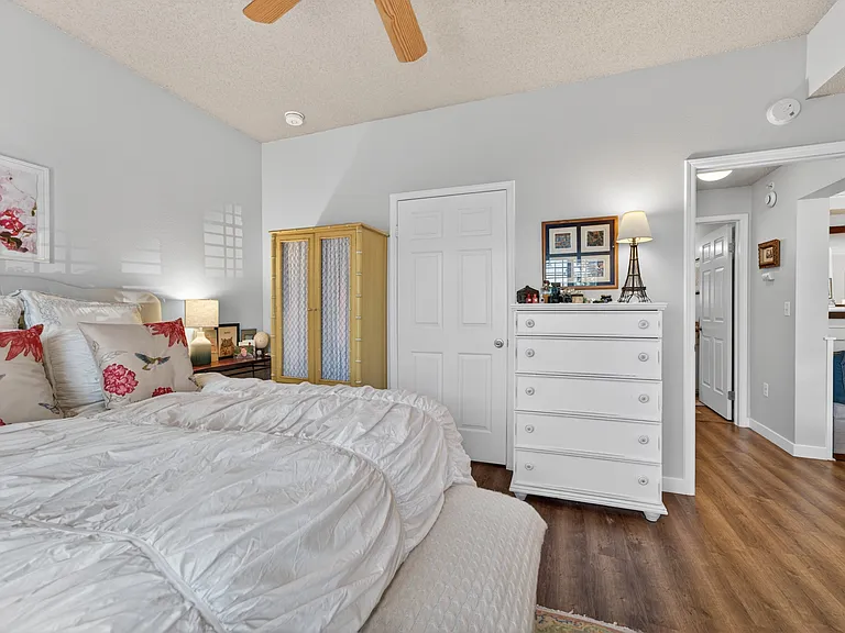 2080 Shamrock Dr — Photo 19