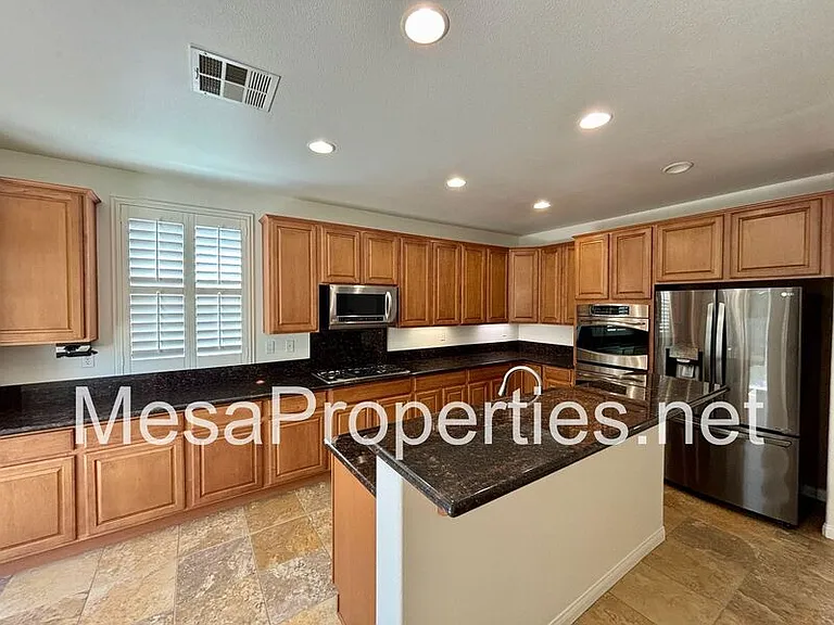 5729 Nutwood Pl — Photo 3