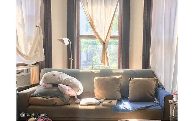 Rented by Douglas Elliman | media 19