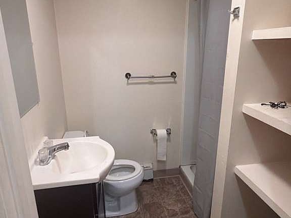 5th image of 126 Earle St #1RF