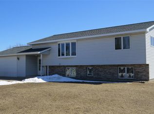 705 S 31st St, Escanaba, MI 49829