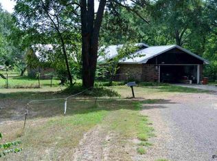 2135 Hickory Hollow Rd, Chandler, TX 75758