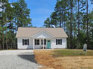 1720 Raeford Rd, Southport, NC 28461