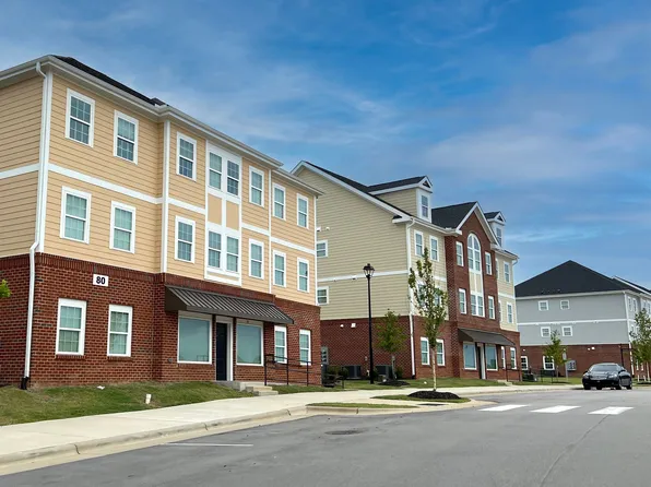 30 Club Connection Blvd APT 303, Clayton, NC 27527