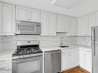 138 Manor Dr, Red Bank, NJ 07701