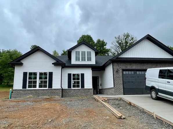 104 Ervin Loop, Erwin, TN 37650