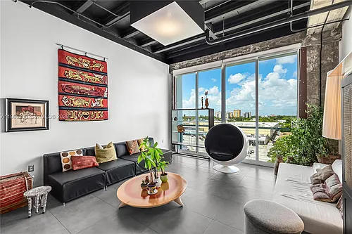 8101 Biscayne Blvd Photo 1