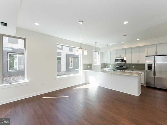 4th image of 2139 Kensington Ave Lot 59
