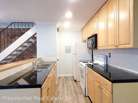 3rd image of 785 Warring Dr APT 2