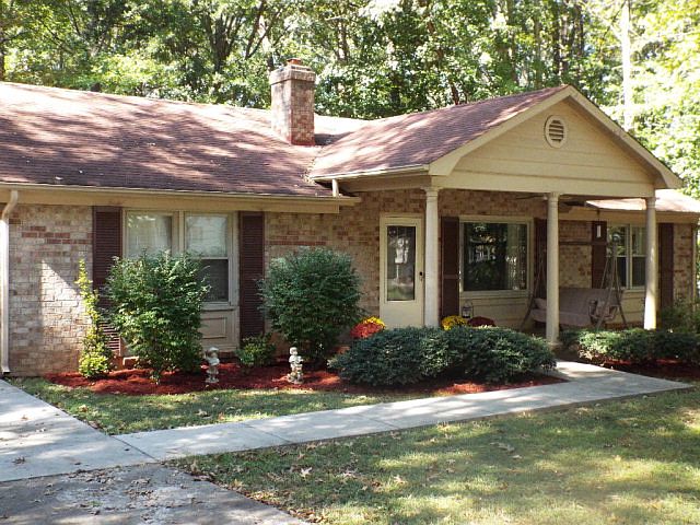 1st image of 822 Greenway Dr