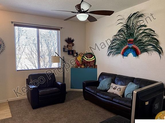3rd image of 2851 Kansas Dr Unit F