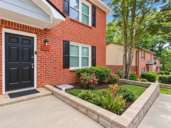 3096 Spruce Cir