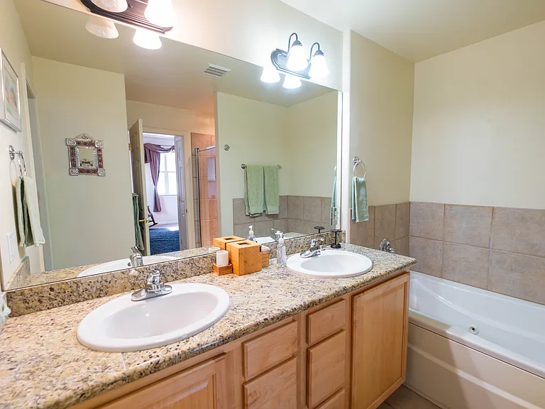 178 Lake View Cir W — Photo 26