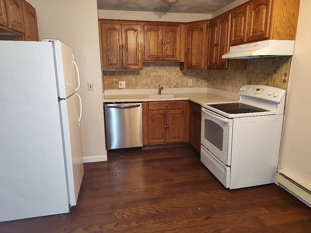 2 bed, $2,000 — Photo 1