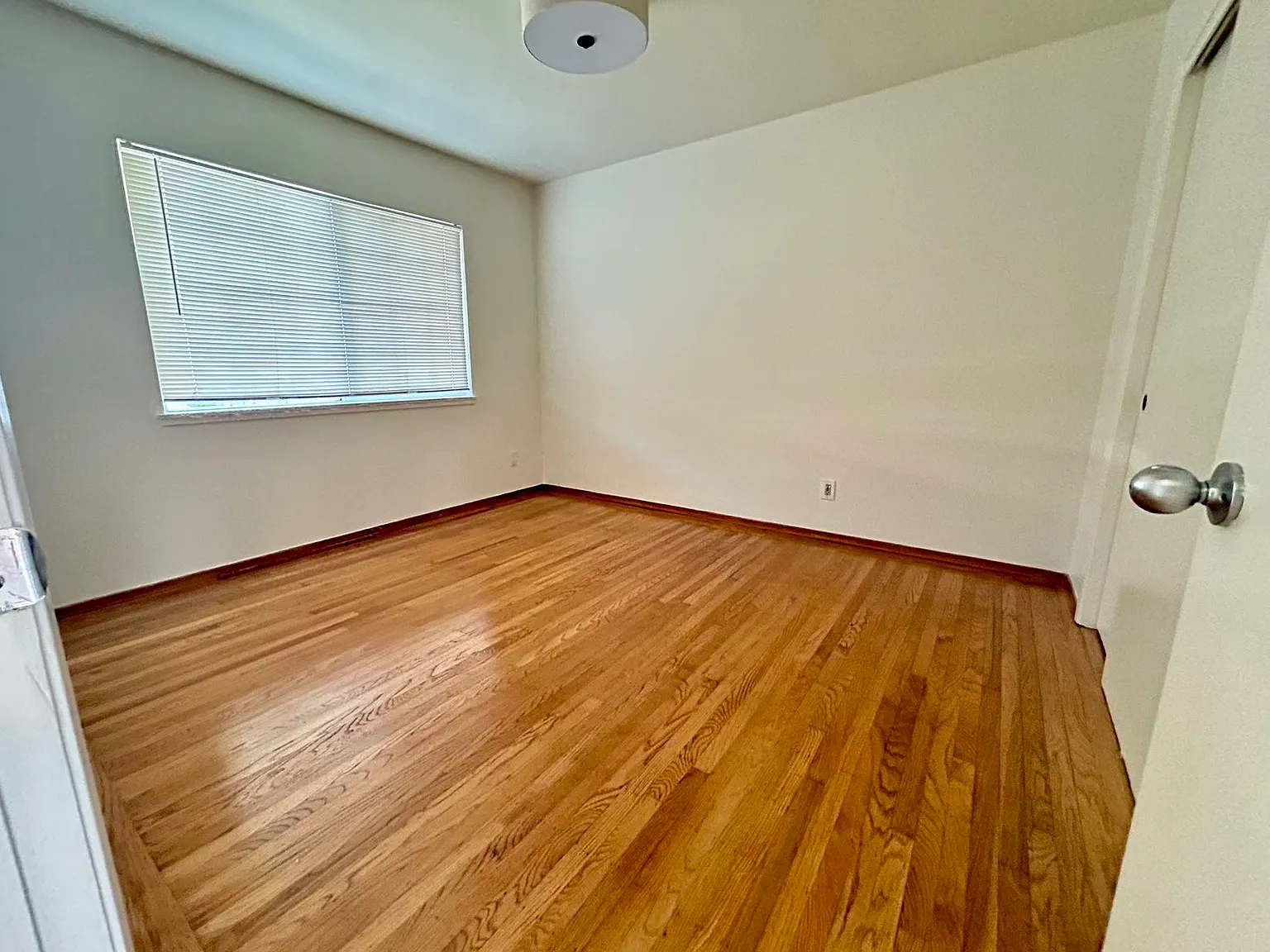 1 bed, 750 sqft, $2,950 — Photo 4