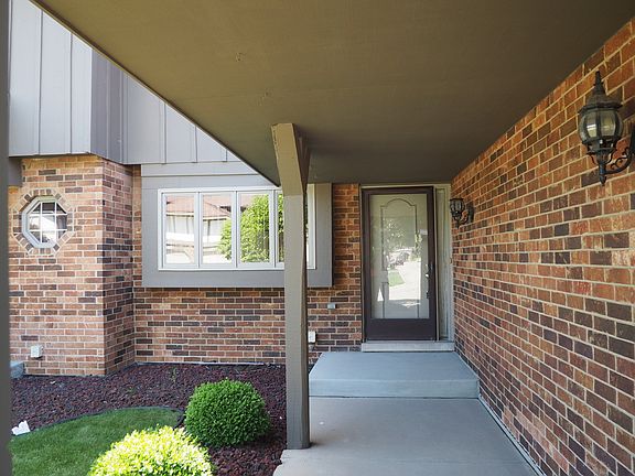 3rd image of 13950 Stonehenge Dr