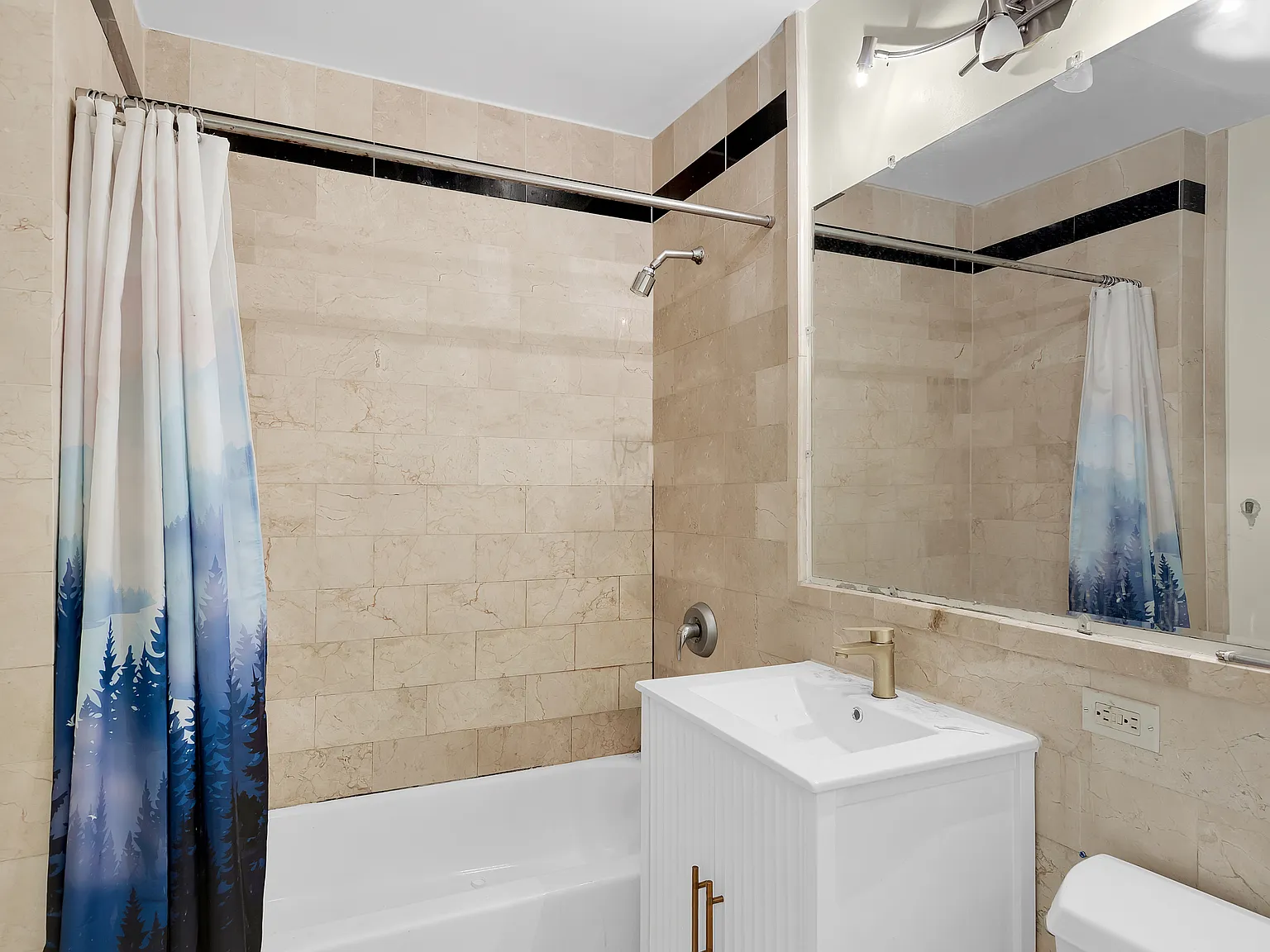 20 West Street — Photo 4