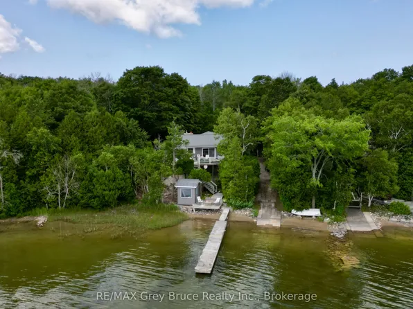 340 Barneys Blvd, Northern Bruce Peninsula, ON N0H 1Z0