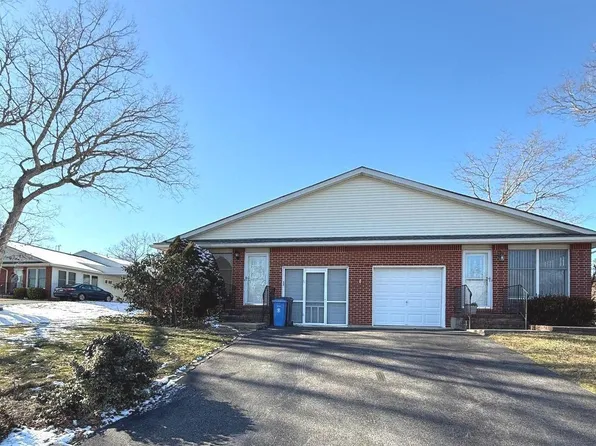 18 Magnolia Rd, Manahawkin, NJ 08050