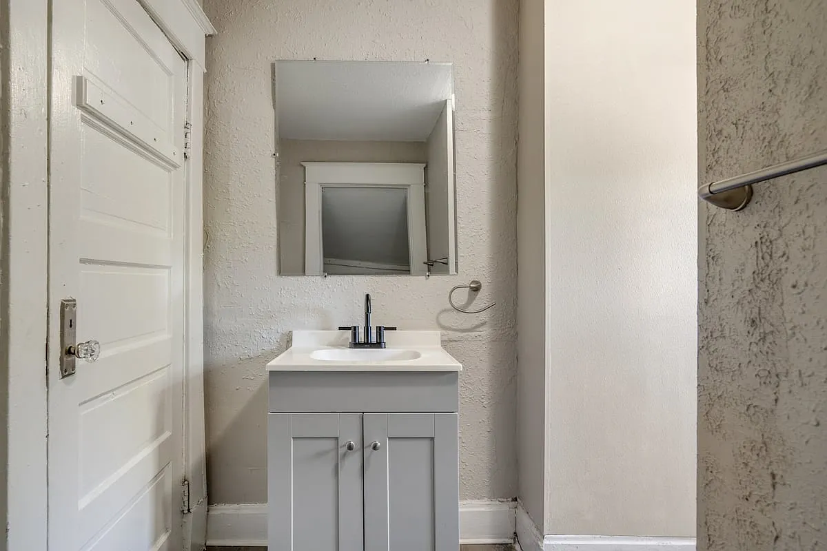 1314 North Dearborn Street — Photo 2