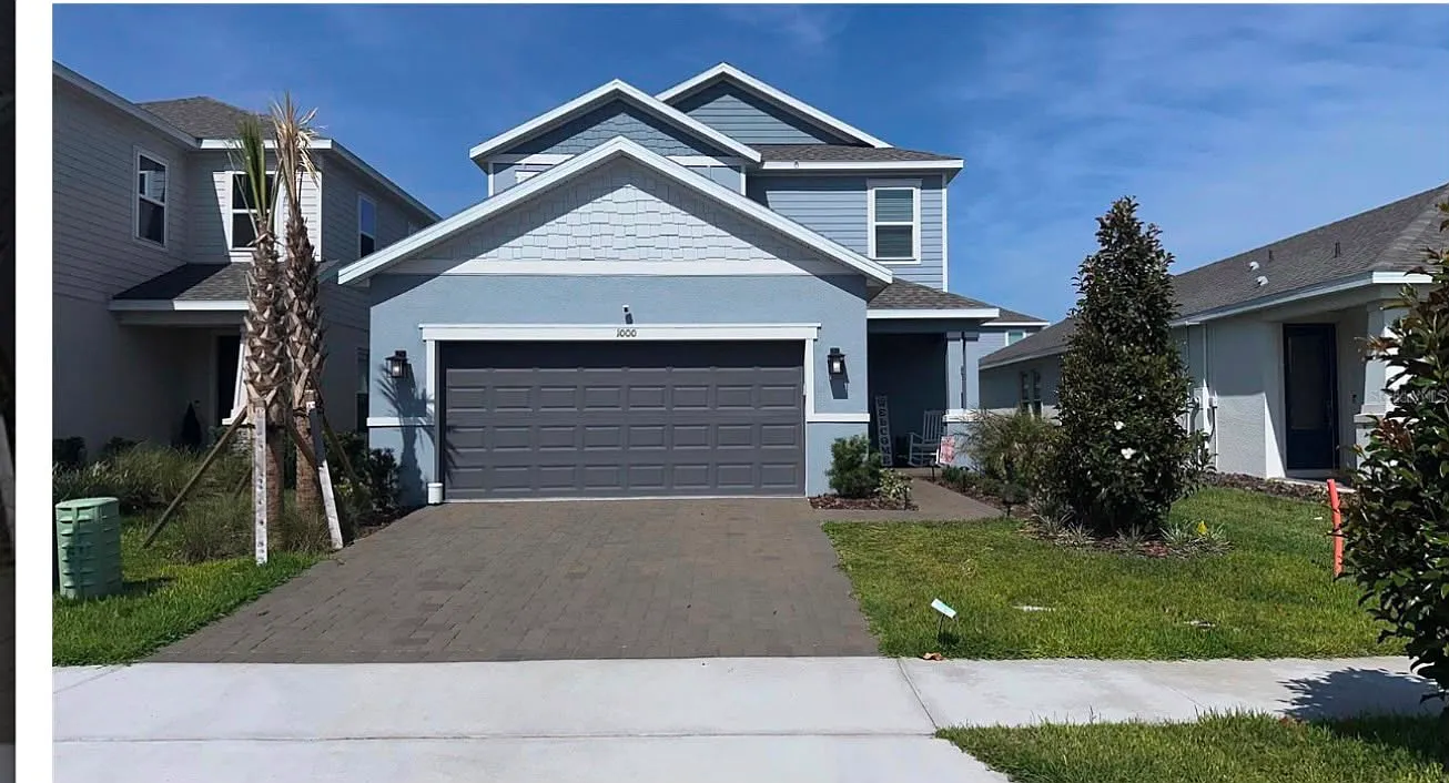4 bed, 3.5 bath, 2582 sqft, $2,899 — Photo 1