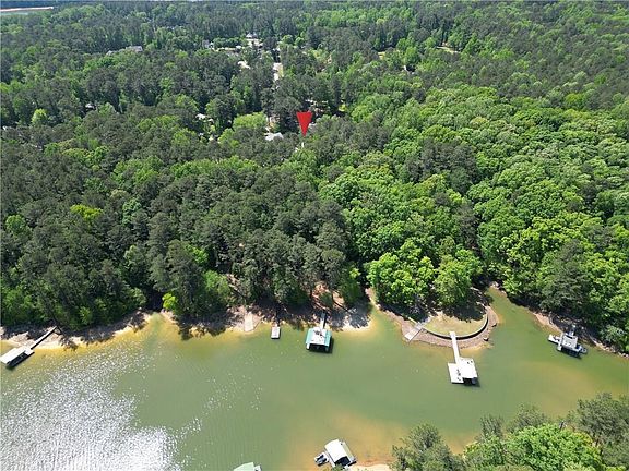 3rd image of 4707 Hilltop Dr NW