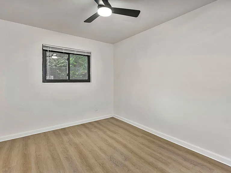 2535 Lysle Ln #2B — Photo 13