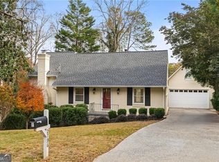 2796 Ridgemore Rd NW, Atlanta, GA 30318