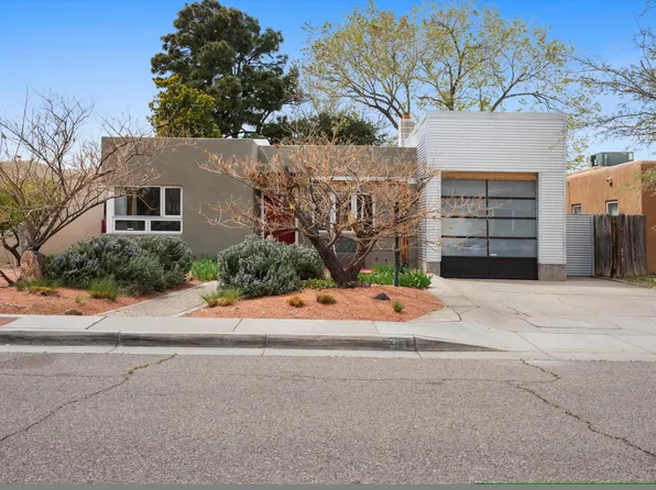 313 Aliso Dr NE, Albuquerque, NM 87108