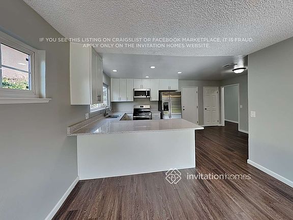 4th image of 256 Andrea Dr
