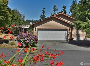 Useless Bay 6, Langley, WA 98260