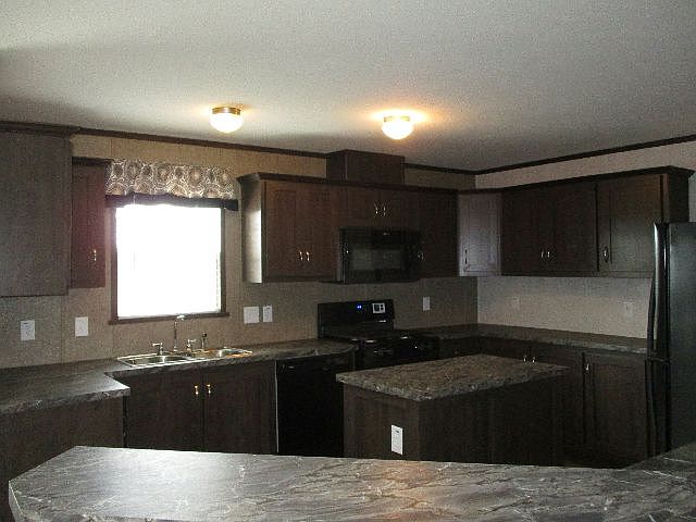 1st image of 23336 Swan Creek St