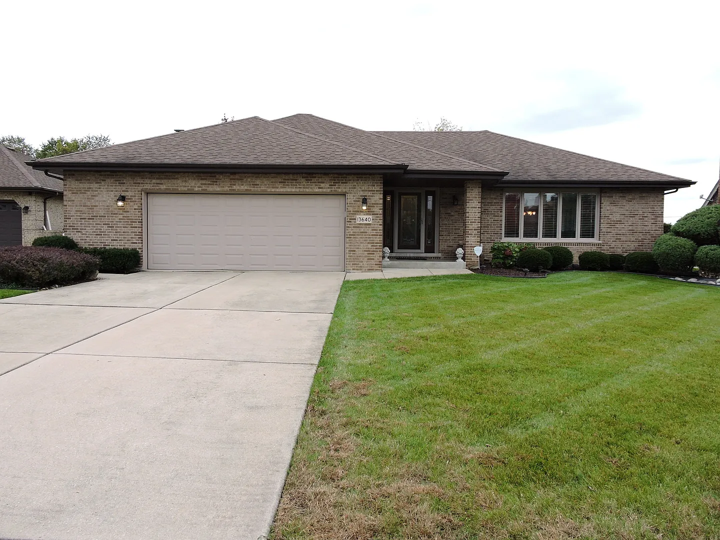 13640 Mohawk Ln photo 1
