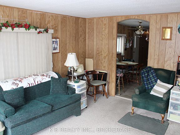 5th image of 6 Cedar St W