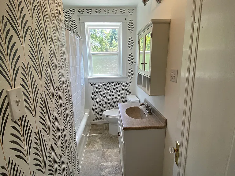 7675 Wise Ave #2E — Photo 8
