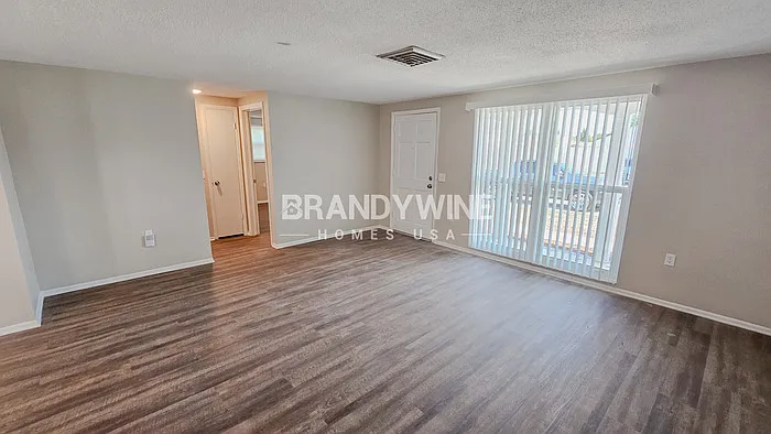 6914 Tierra Verde St — Photo 5