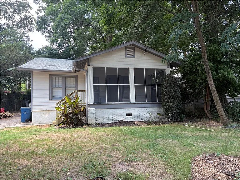 1786 Linwood Ave — Photo 2