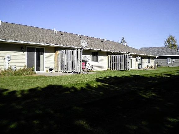 3rd image of 1246 Spruce Ct APT B