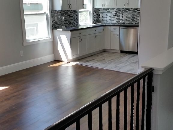 3rd image of 1400 D St