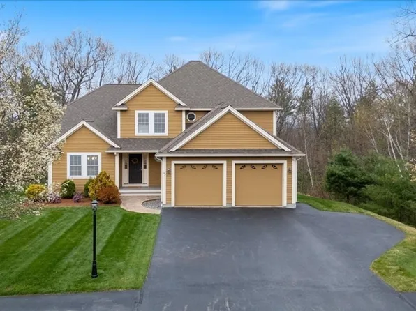 167 Catamount Rd, Tewksbury, MA 01876